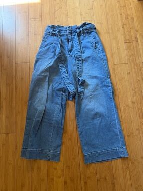 High-Rise Wide-Leg Denim Jeans in Blue with Self-Tie Belt